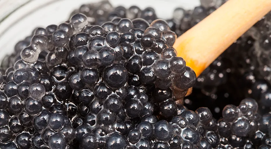 Рекомендуемая суточная норма потребления икры палтуса для взрослых составляет не более 40–50 г