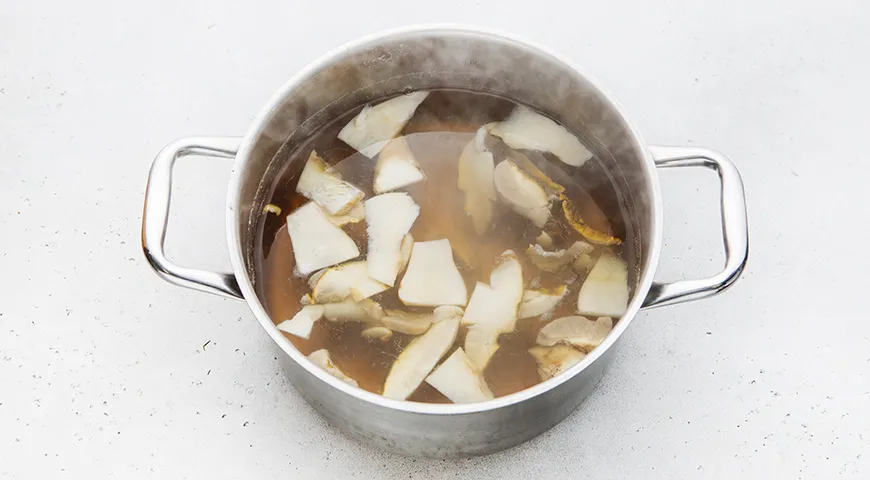 Щи монастырские с грибами