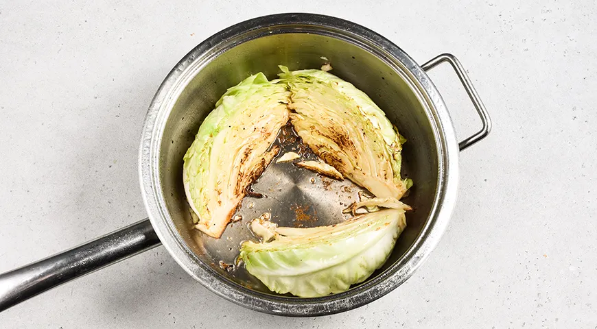 Курица с рисом и капустой в духовке