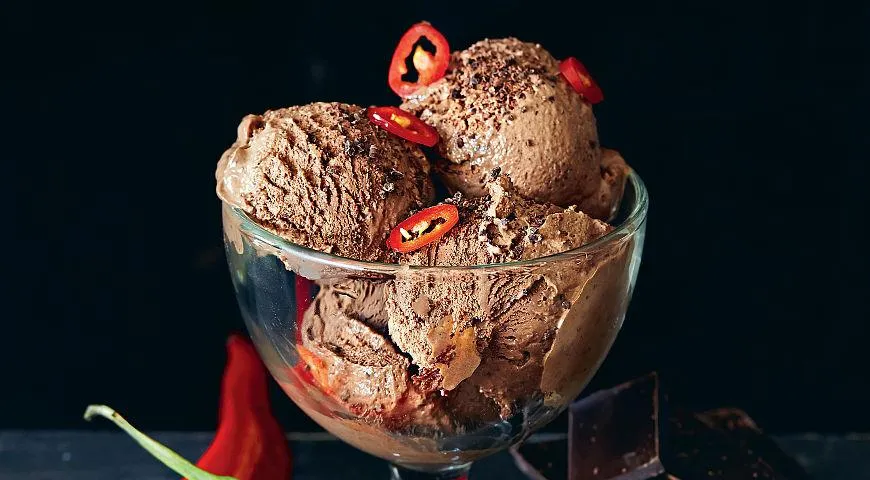 Шоколадное мороженое с острым перцем