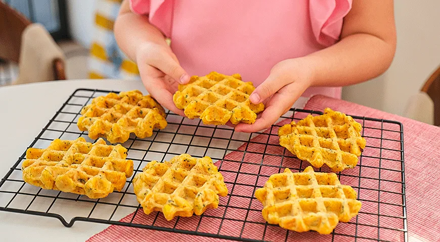 Овощные вафли с манкой