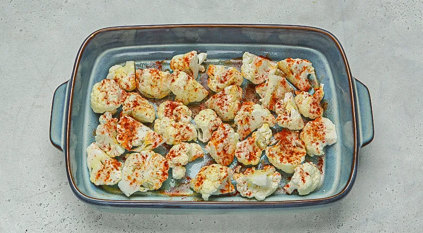 Салат из «копченой» цветной капусты с кускусом