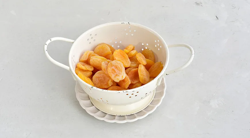 Рецепт Курага с орехами и медом в домашних условиях с фото пошагово