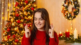 Загадывать, но осознанно: 4 самые «вкусные» приметы, связанные с Новым годом