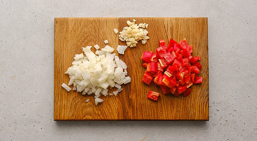 Рис по-испански с чоризо и нутом