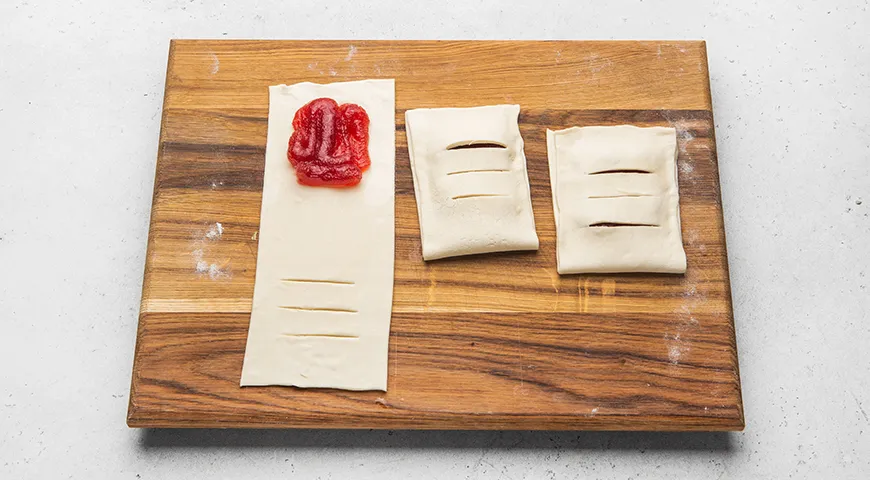 Слойки с повидлом