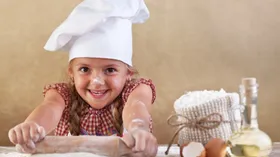 Забавные фотографии детей на кухне. Высказывания о кулинарии, еде.