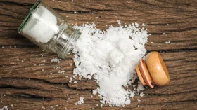 Соли нет: почему из магазинов исчезнет поваренная соль