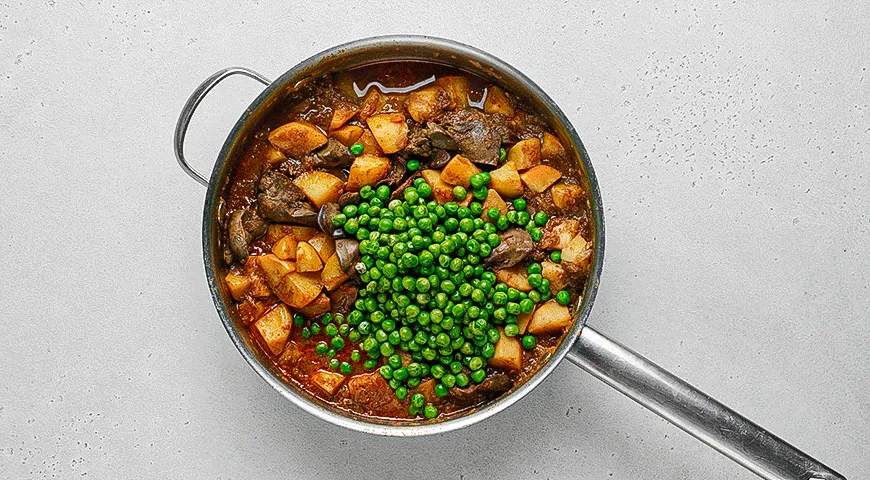 Карри с печенкой и горошком