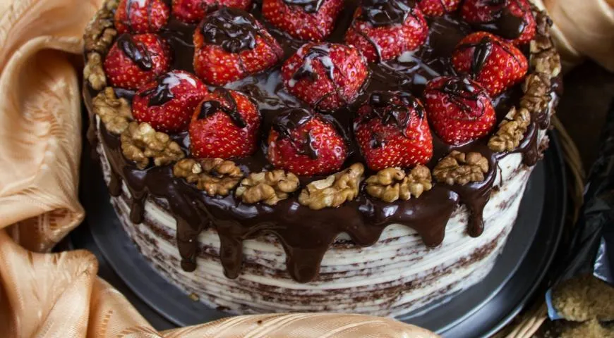 Торт Клубника в шоколаде