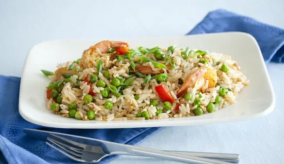 Китайский жареный рис с креветками