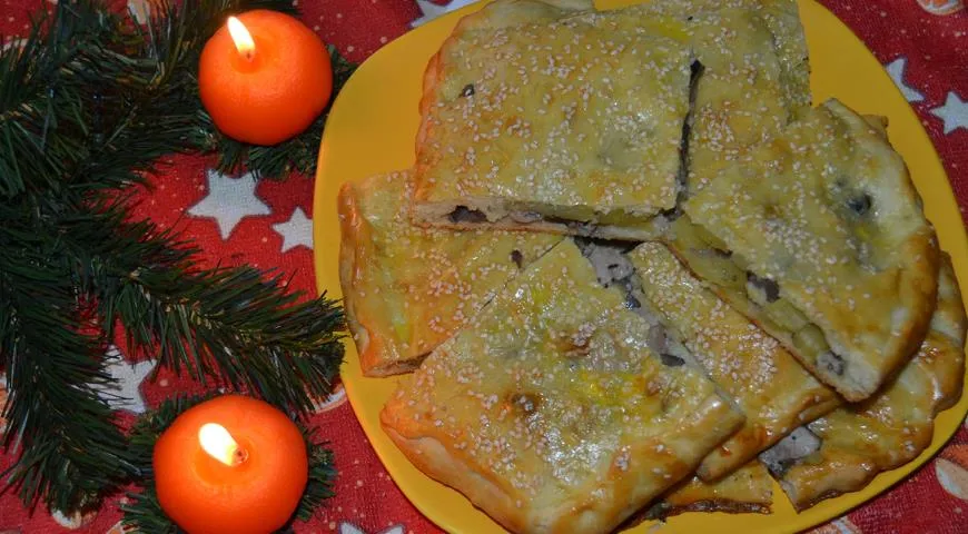 Пирог с картофелем, индейкой и грибами