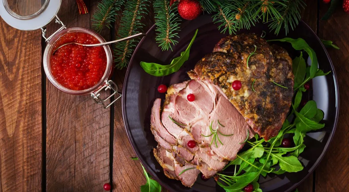 Запеченная свинина – лучший выбор для Старого Нового года
