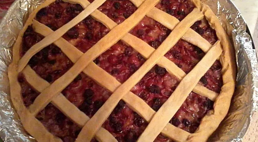 Рецепт ягодного пирога со сливками