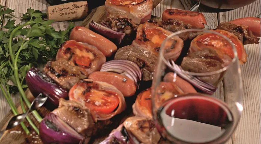 Шашлыки с соусом из хрена