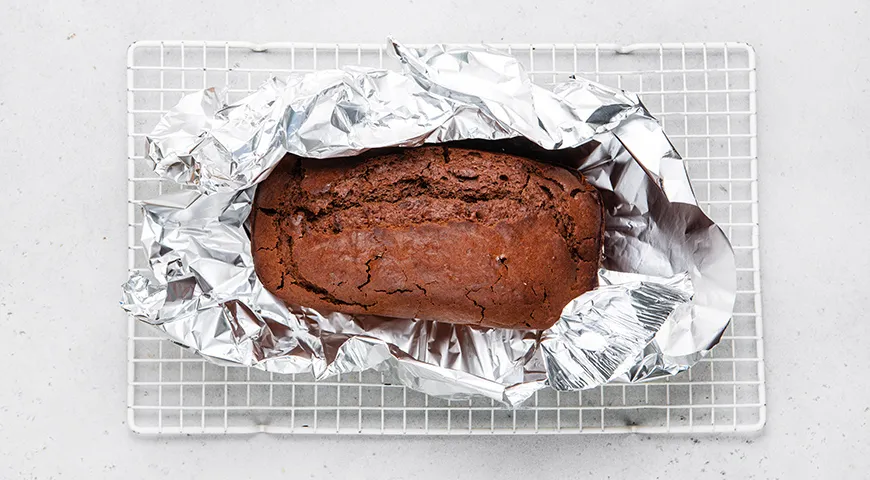 Постная коврижка с вареньем