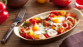 Брынза, запеченная с яйцами в духовке по-болгарски