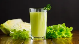 Что будет, если пить капустный сок? За новый тренд кожа и сердце скажут «спасибо»
