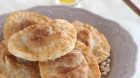 Пирожки с финиками по-ливански