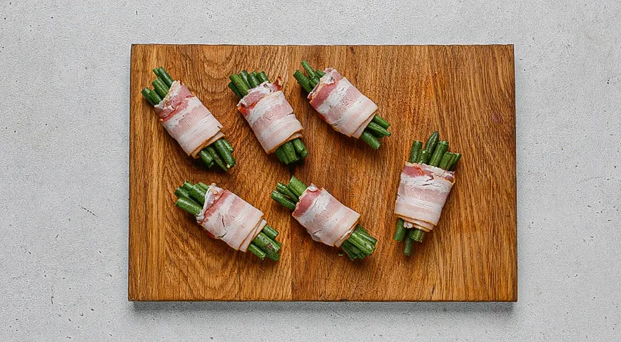 Зеленая фасоль в беконе