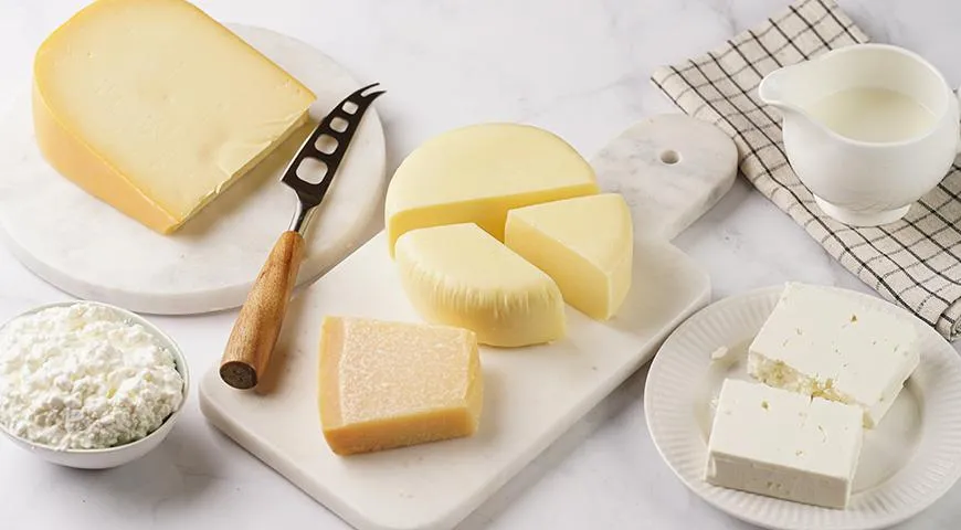 Сыр для начинки в хачапури должен обладать определеными качествами, поэтому одного сорта недостаточно