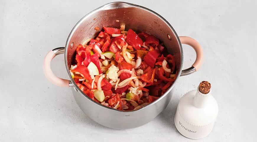 Лечо с яблоками