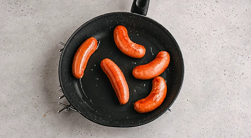 Летнее рагу с сардельками
