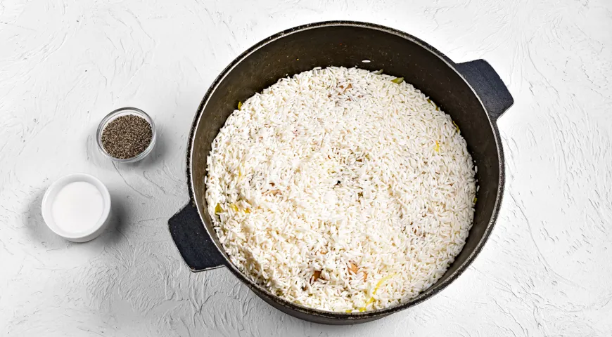 Плов с курицей в духовке