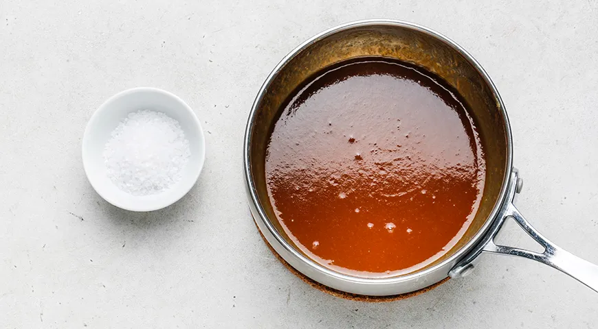 Карамельный чизкейк с арахисом