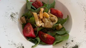 Летний салат с морепродуктами