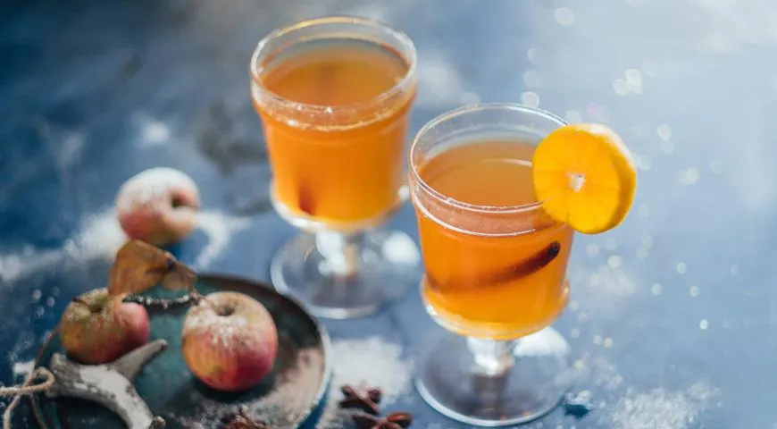 Мандарины на Новый год. Глинтвейн «Горячий сидр и пряный мандарин», рецепт см. здесь