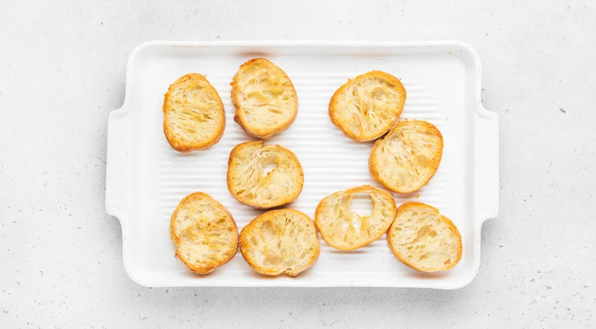 Новогодние канапе с паштетом