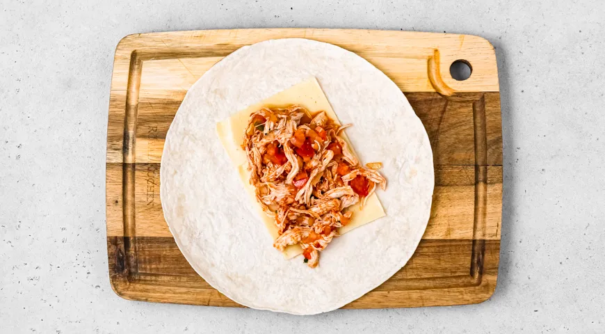 Чимичанга из курицы