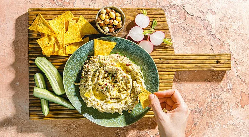 Паштет из цветной капусты с орехами