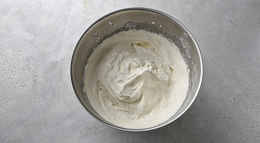 Ванильный торт с черешней