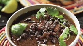 Рецепты с чесноком, вином и бобами