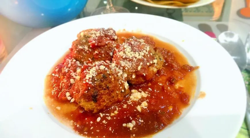 Готовим тефтели по-итальянски в томатном соусе