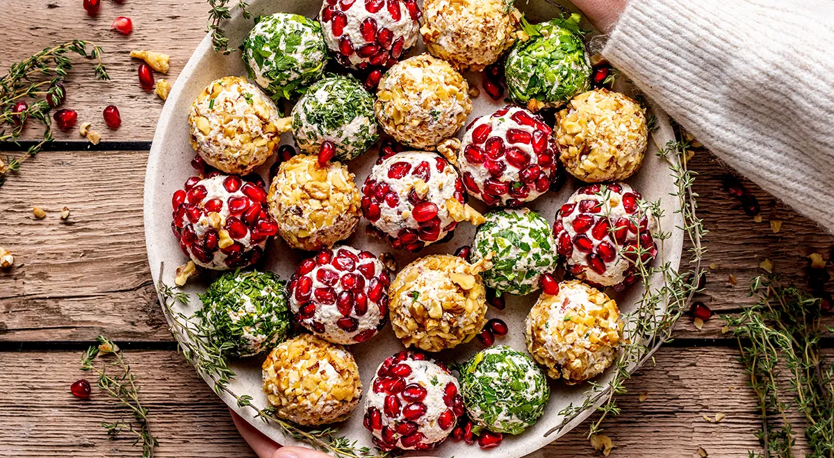 Рецепт сырных шариков (можно использовать сыр скармоца)