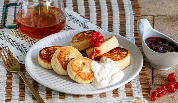 Сырники с малиновым вареньем