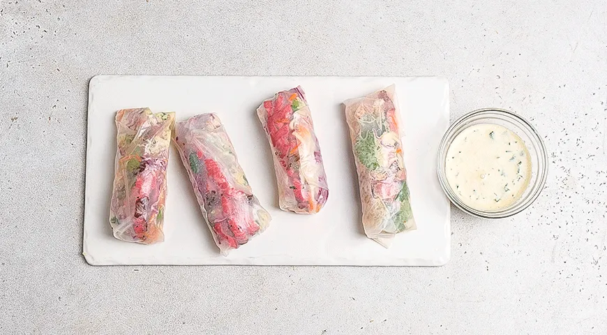 Спринг-роллы с ростбифом и овощами