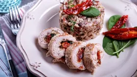 Рецепты с молочной продукцией, томатами и сыром Российский