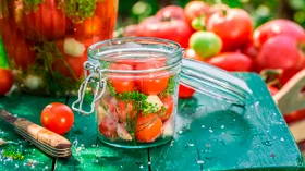 Как солить помидоры