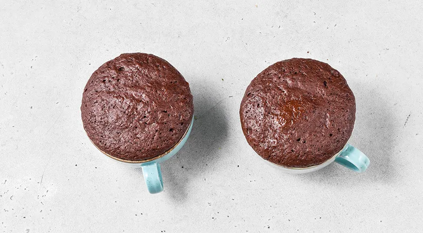 Шоколадно-банановый кекс в кружке, без яиц (в микроволновке)