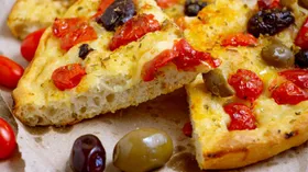 Апульская фокачча (focaccia pugliese)