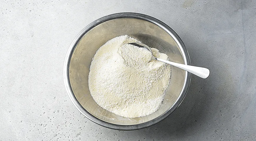 Манник с айраном