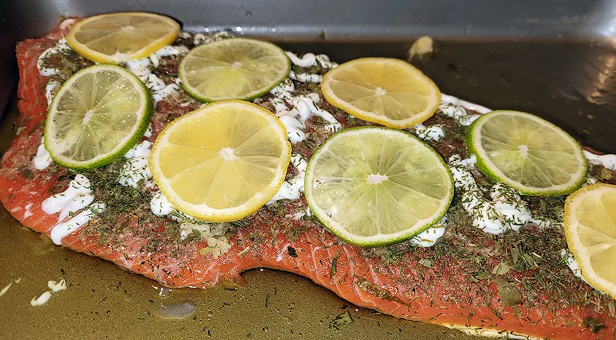 Как и любой другой рыбе, компанию нерке может составить лимон, а также лайм и даже апельсин