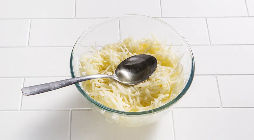 Картофельные драники с чесноком (без яиц и муки)