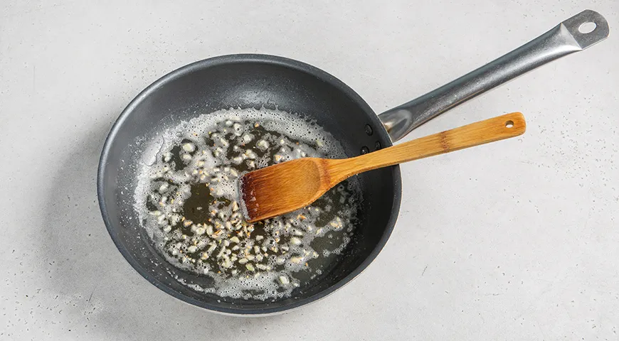 Макароны с сыром и сливками