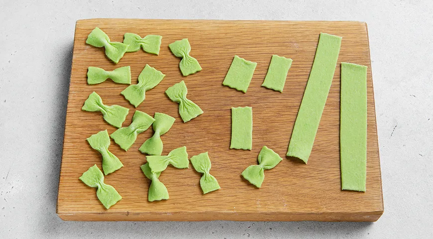 Цветные макароны для детей