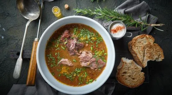 Томленые в печи суточные щи с белыми грибами